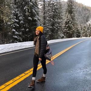 Meet your Posher, Delayne